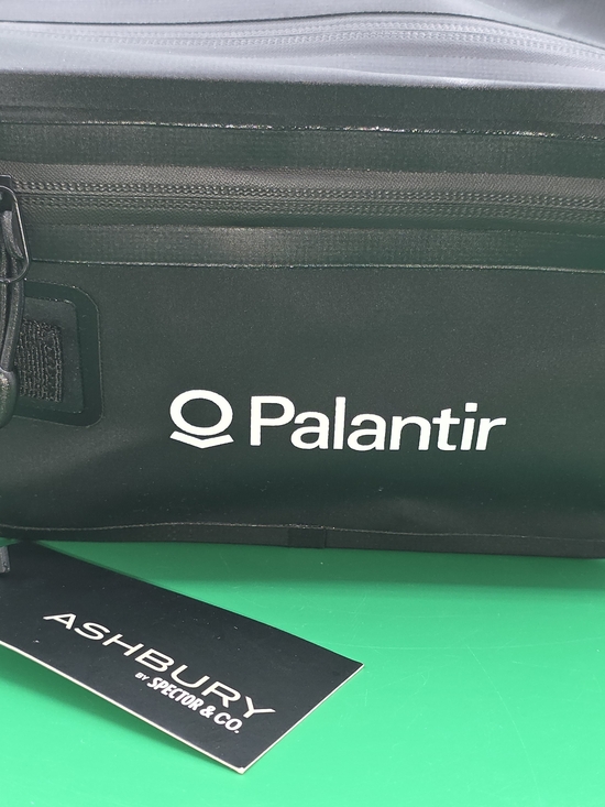 🔥 Palantir Tech Premium Waterproof Toiletry Bag